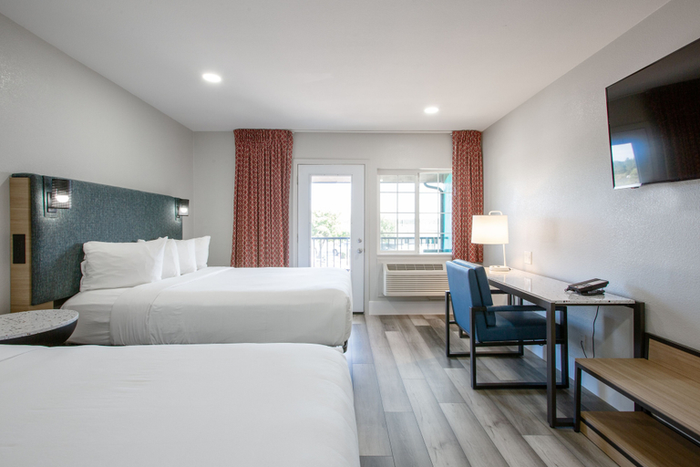 Bedroom 4, Hotel Elev8 Flagstaff, Trademark Collection by Wyndham, Coconino