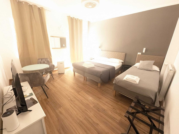 Bedroom 2, Albergo N. Brioni, Trieste