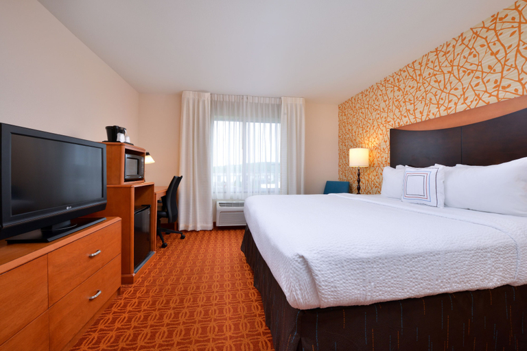 Bedroom 2, Fairfield Inn & Suites by Marriott Asheboro, Randolph