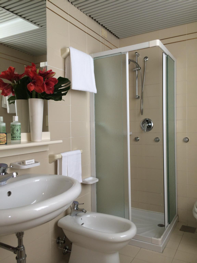 Bathroom 5