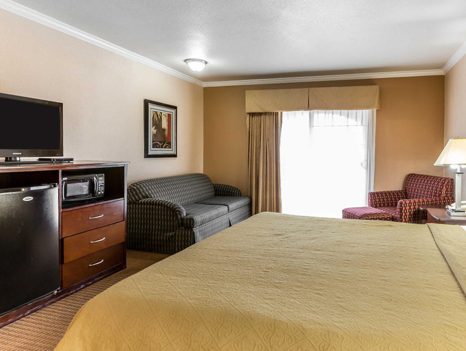 Bedroom 9