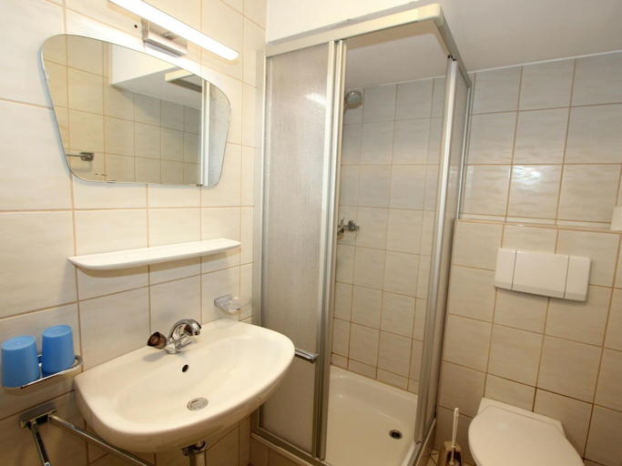 Bathroom 4, Apartment in Langenfeld With Sauna, Imst