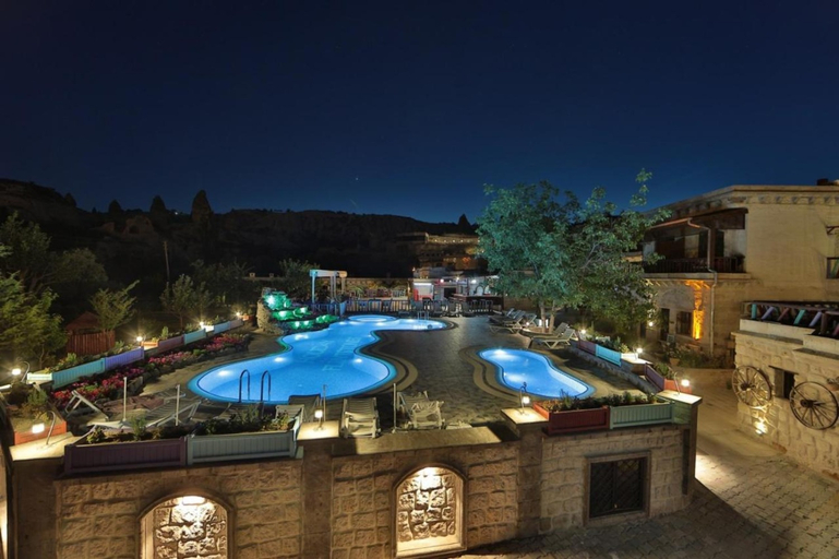 Exterior & Views 2, Holiday Cave Hotel, Nevşehir