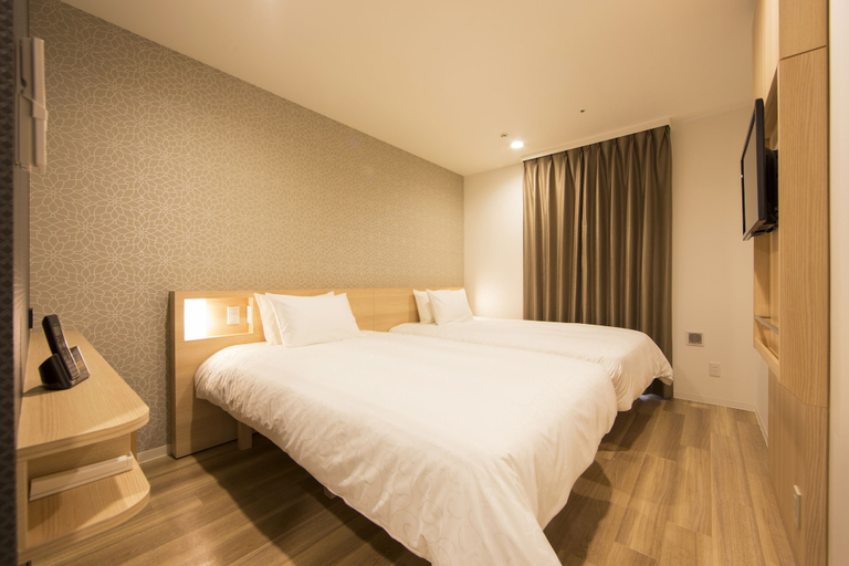 Bedroom 2, Kansai International Airport Hotel 11, Tajiri