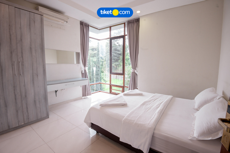 Bedroom 29