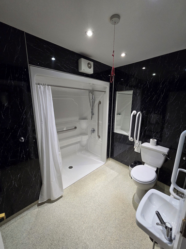 Bathroom 4, Staindrop Hotel, Sheffield