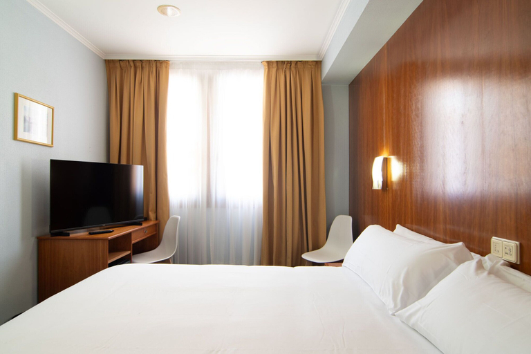 Bedroom 3, Hotel Beratxa, Navarra