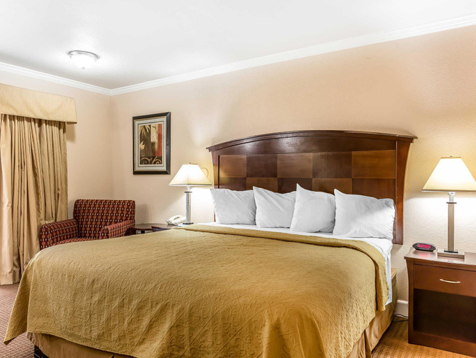 Bedroom 11