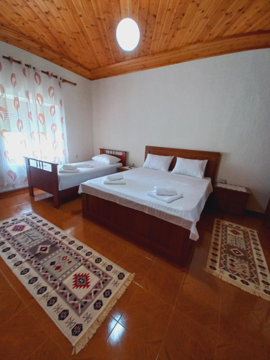 Others 2, Sokolli Guest House, Gjirokastrës