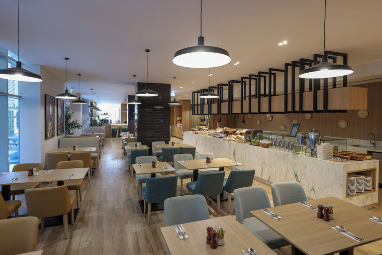 Food & Drinks 5, Radisson Hotel & Residence Riyadh Olaya, Riyadh