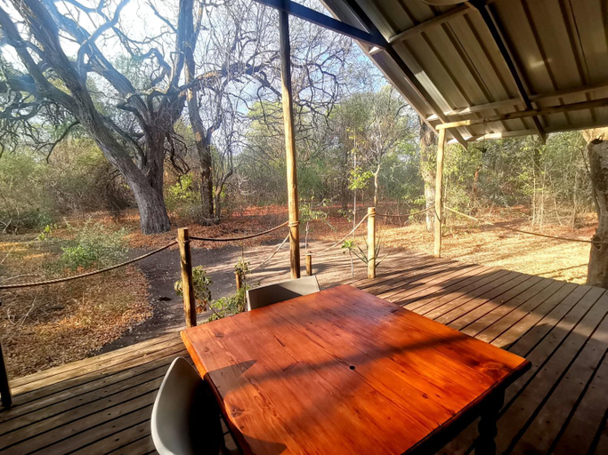 Others 3, The Tshilli Farm & Lodge, Ngamiland East