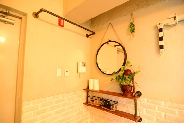 Bathroom 4, Unicorn Residence, Jung