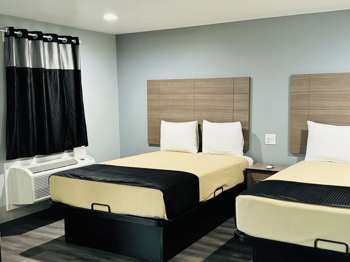 Bedroom 3, EXPRESS INN & SUITES, Wharton