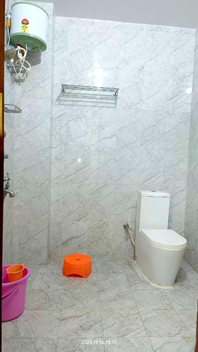 Bathroom 4, Shiv Shakti Paying Guest House, Varanasi