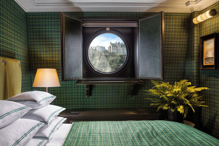 Bedroom 3, 100 Princes Street, Edinburgh