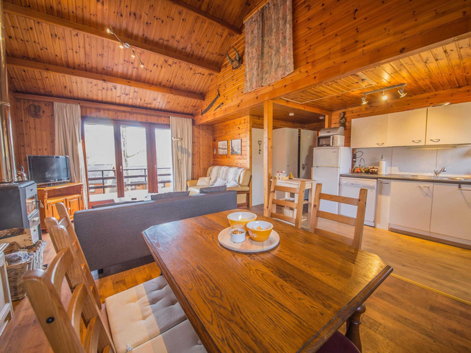 Others 4, Ardennes Chalet Near Somme-leuze With Terrace, Namur