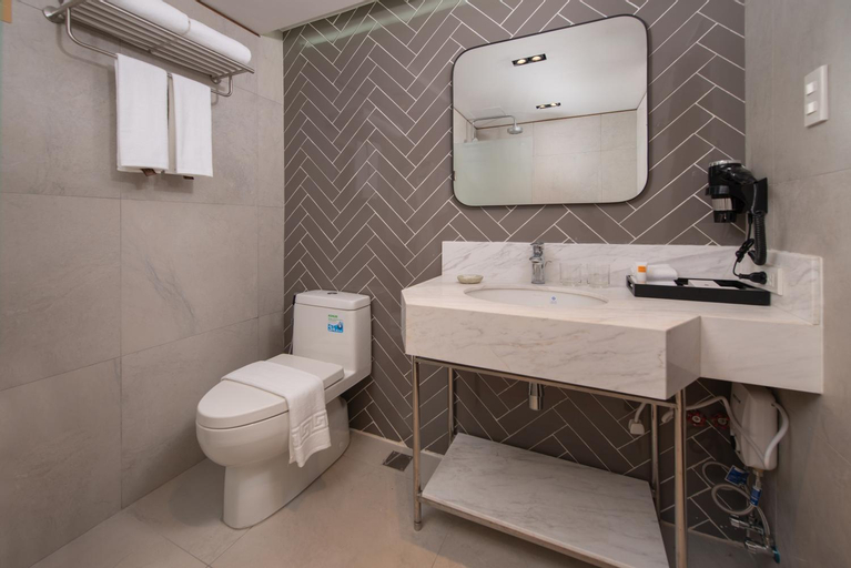 Bathroom 3