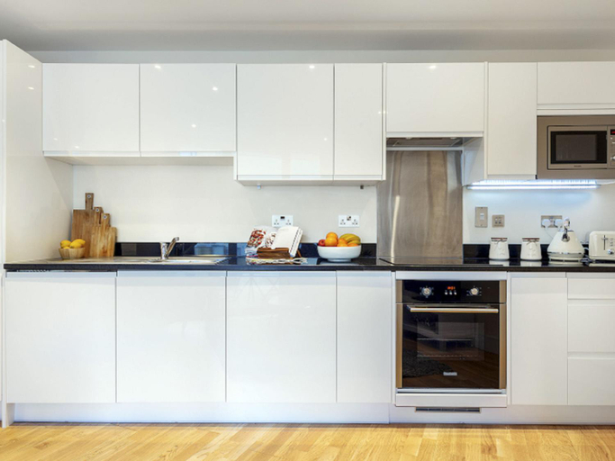 Others 4, Apartment Indescon court apt by Interhome, London