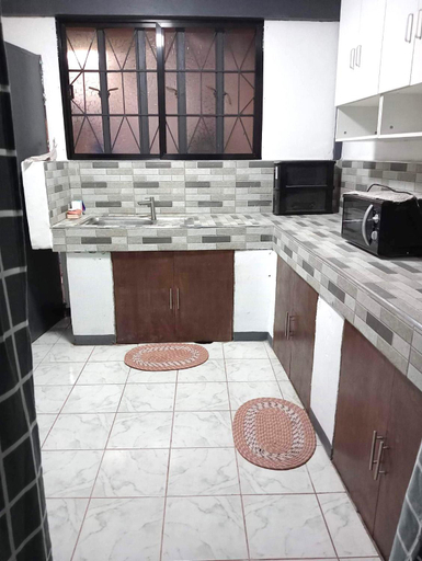 Kitchen, La Maison Guesthouse, Sipalay City