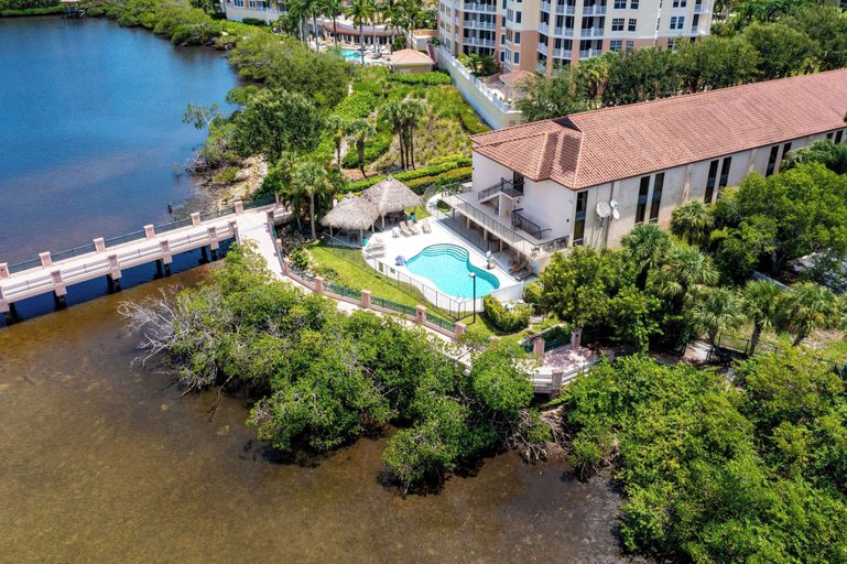 Exterior & Views 2, Best Western Intracoastal Inn, Palm Beach