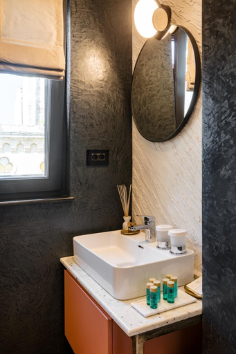 Bathroom 4, Rosetti One, Constanta
