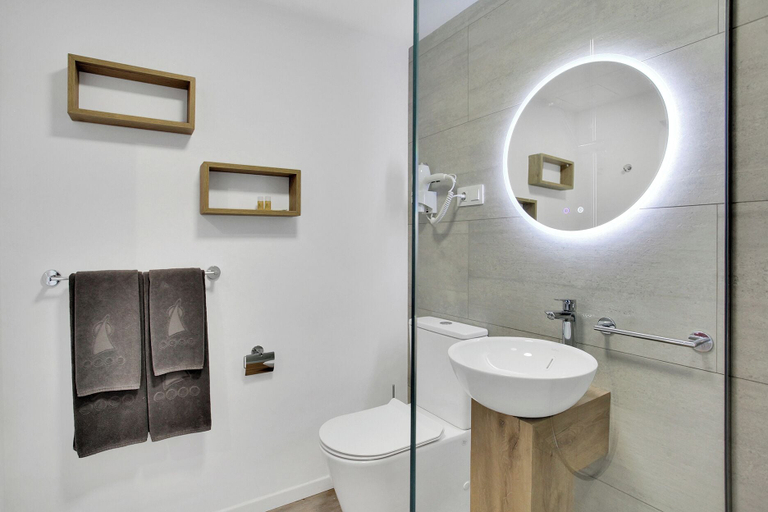 Bathroom 4, Atalaya de Jandía by LIVVO, Las Palmas