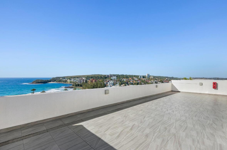 Sport & Beauty 4, The Little Beachside Apartment, Sydney