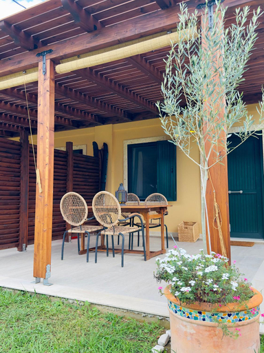 Others 2, Blueberry Apartments, Epirus