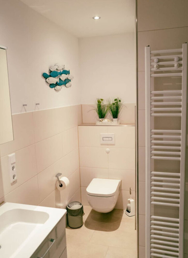 Bathroom 2, Moi"n Dag Modern Retreat, Leer