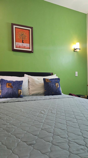 3, 20 Studio Hotel, Cainta
