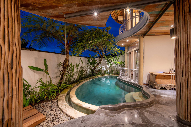 Swimming Pool 16