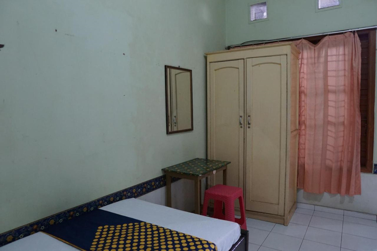 Bedroom 2, Yoko Kost, Bondowoso