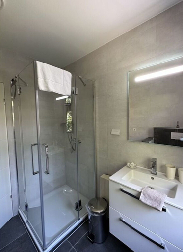 Bathroom 3, Florentine - Marbi, Friesland