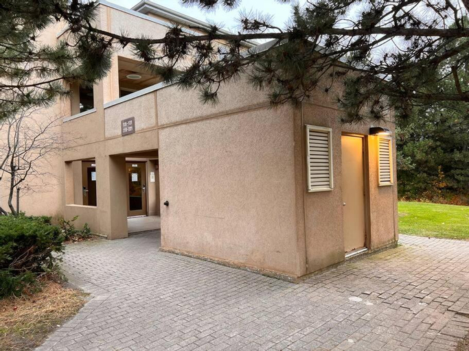 Exterior & Views 1, Modern/Rustic 2 Story Condo/3 Min Walk to Village, Grey