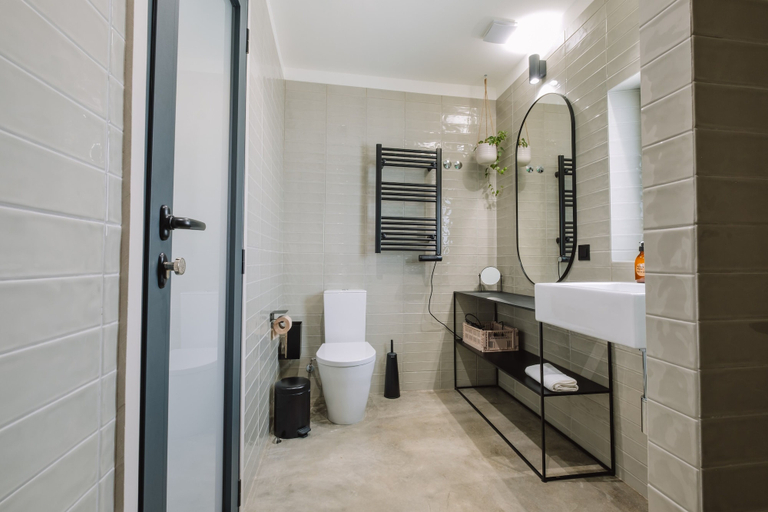 Bathroom 4, Gandum Village, Montemor-o-Novo