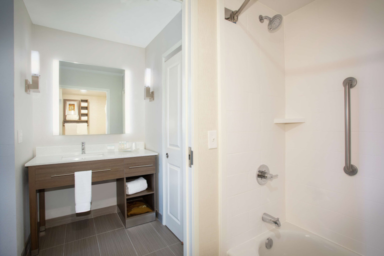 Bathroom 4, Homewood Suites by Hilton Albuquerque-Journal Center, Bernalillo