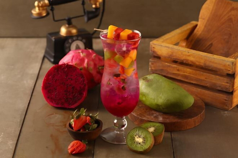 Food & Drinks 17