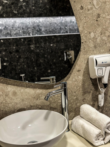 Bathroom 3, ALEXANDER Luxury Estates, Durrësit