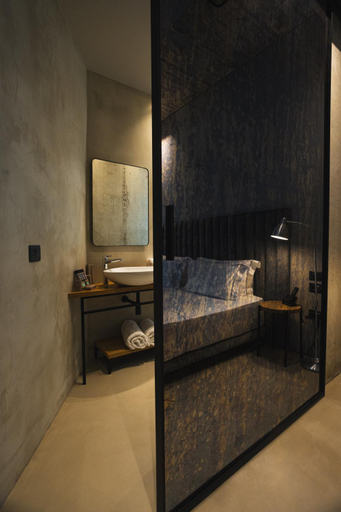 Bedroom 2, Dot Tradition, Vlorës