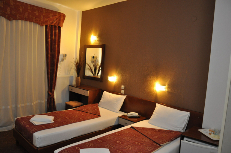 Bedroom 3, HOTEL AKROPOL, Central Macedonia