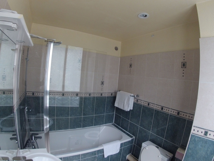 Bathroom 3, Hôtel Résidence Châtillon, Paris