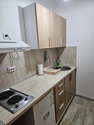 Others 4, Apartmani Raceta