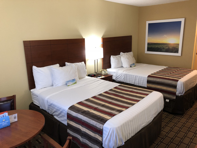Bedroom 3, Days Inn by Wyndham Natchez, Adams