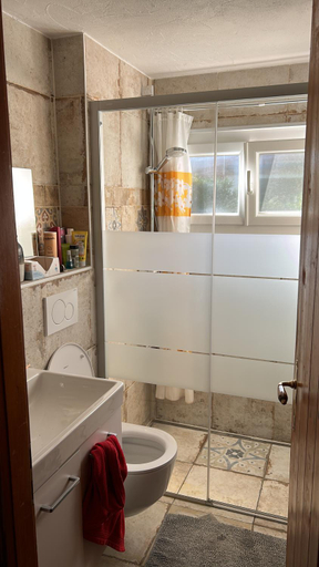 Others 2, Jolie chambre dans chalet, Nyon