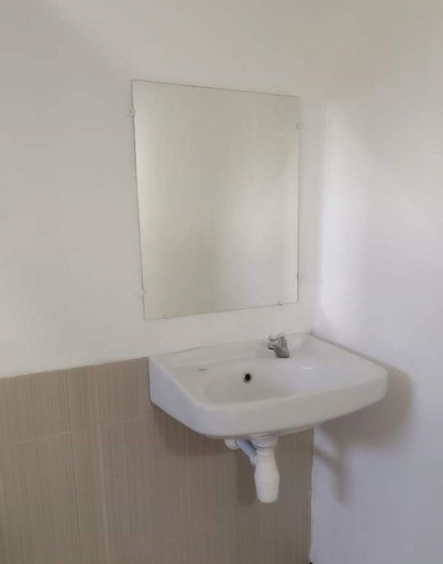Bathroom 4, Bhelena Guest House Moni Kelimutu, Ende
