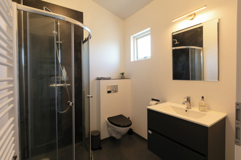 Bathroom 3, Karuna Guesthouse, Sveitarfélagið Skagafjörður