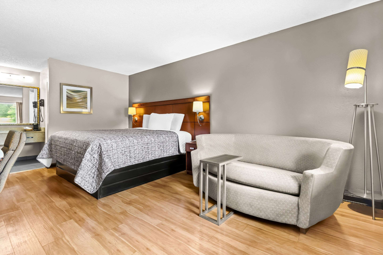 Bedroom 3, Rodeway Inn Lexington West, Henderson