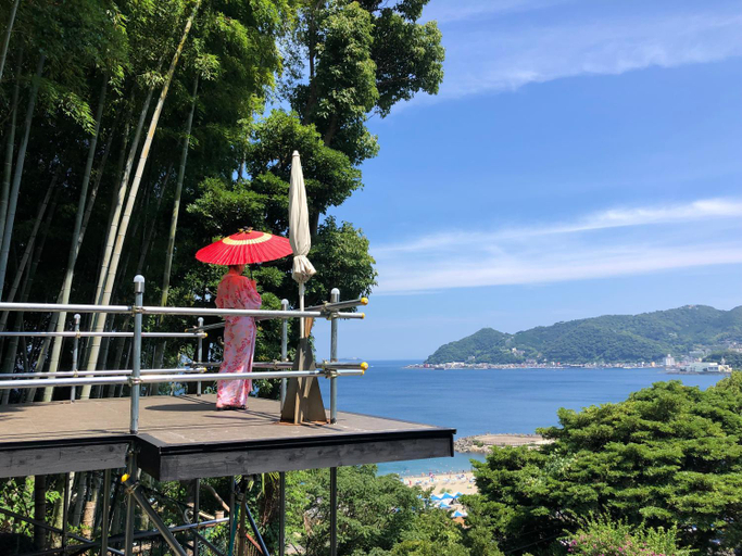 Others 4, XXUFO, Atami