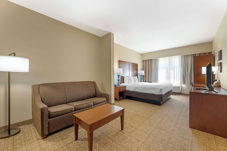 Bedroom 3, Comfort Suites Near Vancouver Mall, Clark