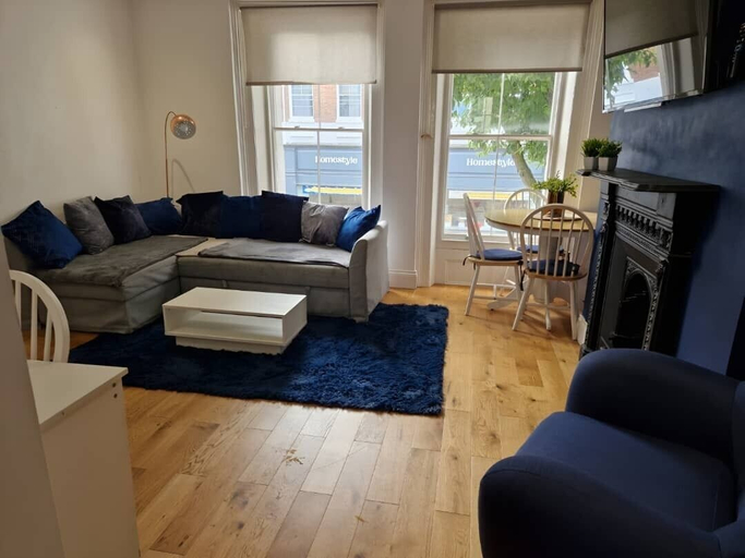Others 5, City Centre Duplex Sleeps 4 H9, Kingston upon Hull